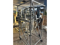 Mobile glass container in rack - afbeelding 9 van  11