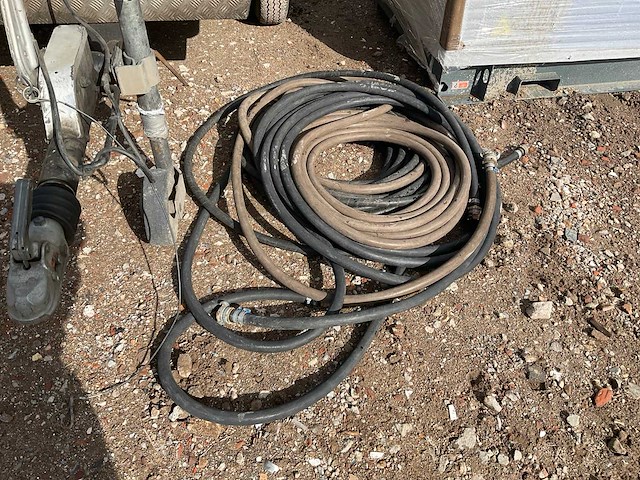 Mobile luchtcompressor - afbeelding 10 van  16