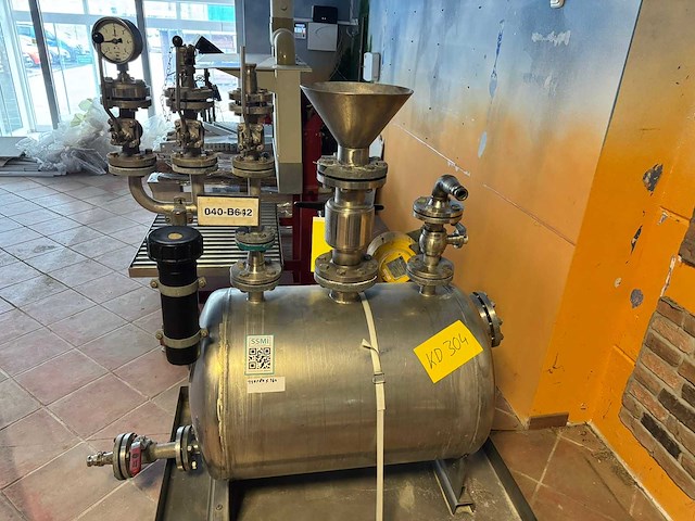 Mobile stainless steel tray - afbeelding 1 van  8