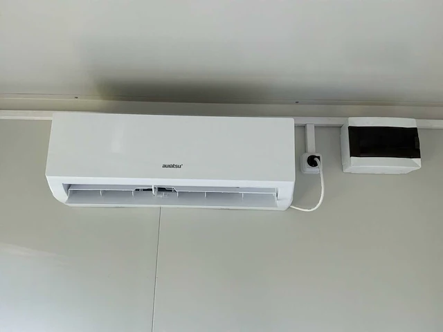 Mobile woonunit tiny home 240 x 600 x 250 - afbeelding 14 van  17