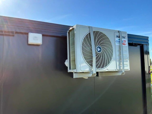 Mobile woonunit tiny home 240 x 600 x 250 - afbeelding 11 van  17
