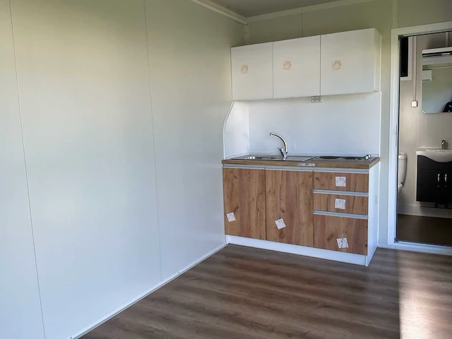 Mobile woonunit tiny home 240 x 600 x 250 - afbeelding 3 van  17