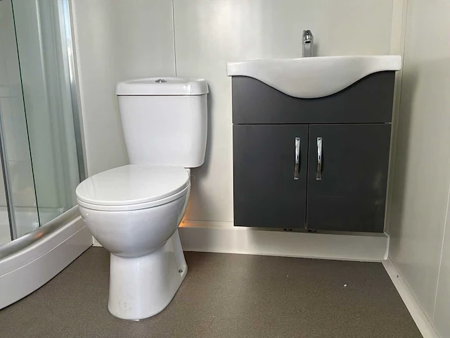 Mobile woonunit tiny home 240 x 600 x 250 - afbeelding 6 van  17