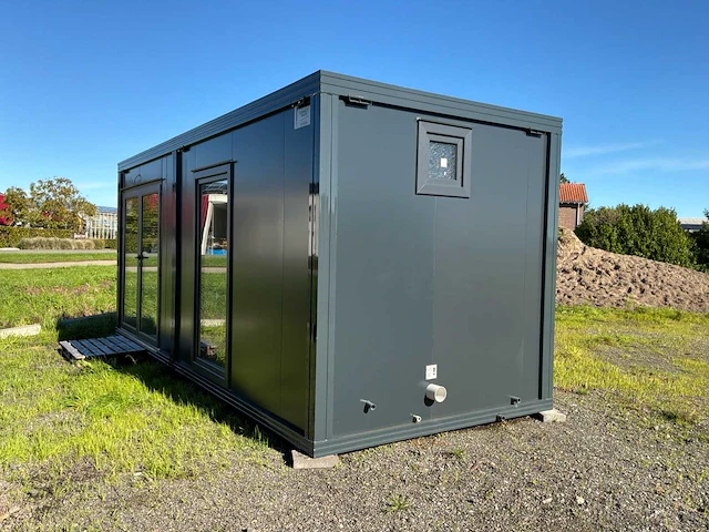 Mobile woonunit tiny home 240 x 600 x 250 - afbeelding 12 van  17