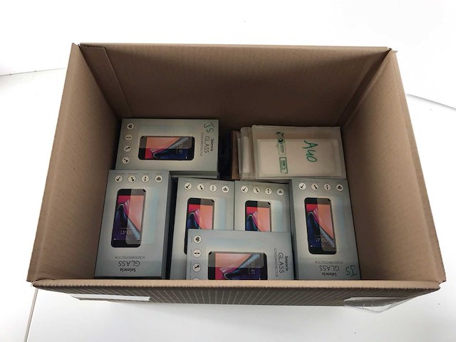 Mobilis & selencia mix model screenprotectors for samsung (new) - check description (65x) - afbeelding 8 van  8