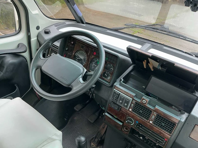 Mobilvetta euroyacht / iveco daily 35.12 2.8 turbo diesel camper - afbeelding 5 van  69
