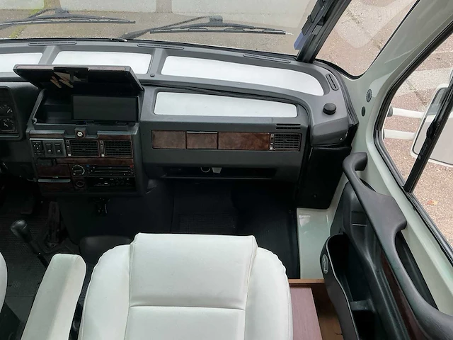 Mobilvetta euroyacht / iveco daily 35.12 2.8 turbo diesel camper - afbeelding 9 van  69