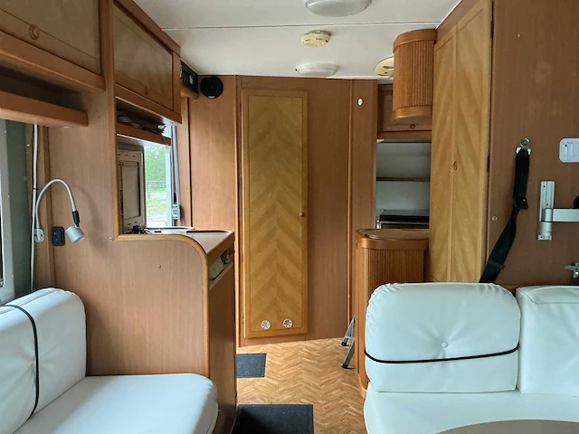 Mobilvetta euroyacht / iveco daily 35.12 2.8 turbo diesel camper - afbeelding 16 van  69