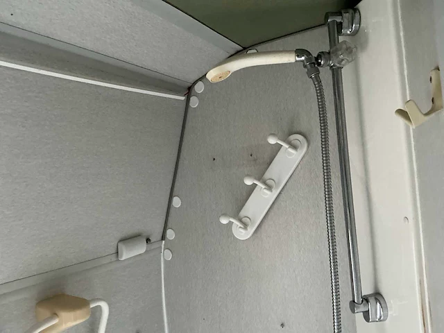 Mobilvetta euroyacht / iveco daily 35.12 2.8 turbo diesel camper - afbeelding 18 van  69