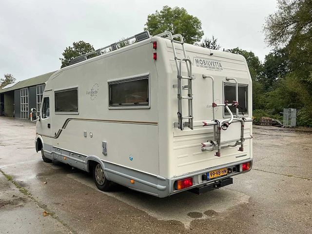 Mobilvetta euroyacht / iveco daily 35.12 2.8 turbo diesel camper - afbeelding 23 van  69