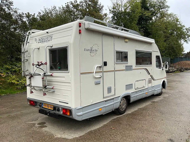Mobilvetta euroyacht / iveco daily 35.12 2.8 turbo diesel camper - afbeelding 26 van  69