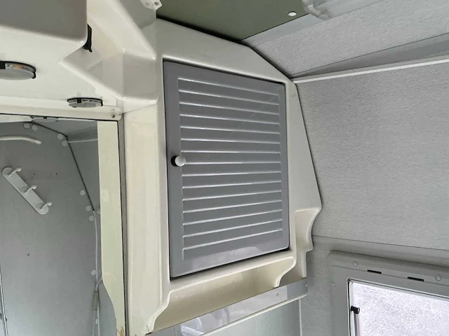 Mobilvetta euroyacht / iveco daily 35.12 2.8 turbo diesel camper - afbeelding 68 van  69