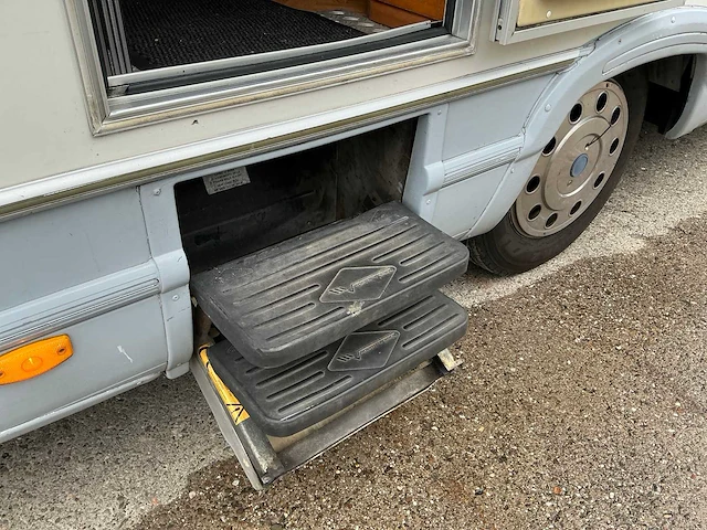 Mobilvetta euroyacht / iveco daily 35.12 2.8 turbo diesel camper - afbeelding 50 van  69
