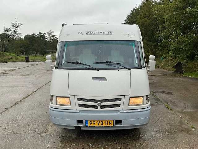 Mobilvetta euroyacht / iveco daily 35.12 2.8 turbo diesel camper - afbeelding 29 van  69
