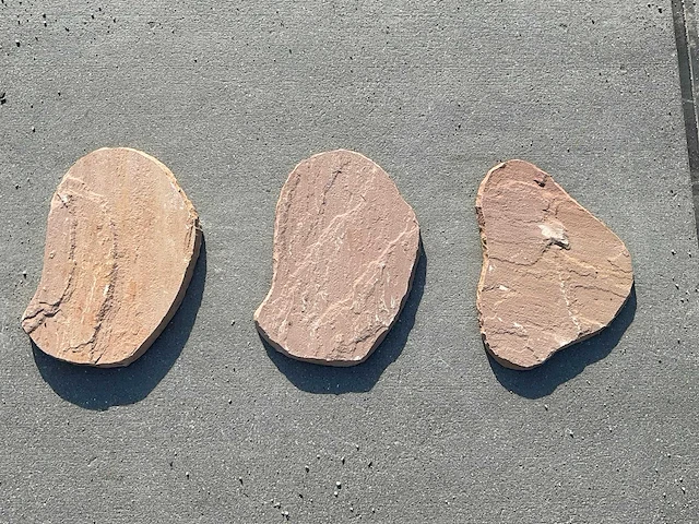 Modak natuursteen staptegel (35x) - afbeelding 1 van  9
