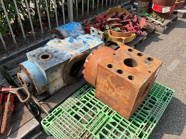 Modderpomp onderdeel (2x) "mud pump hp block" - afbeelding 1 van  6