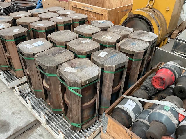 Modderpomp voering (12x) "mud pump liners" - afbeelding 1 van  4