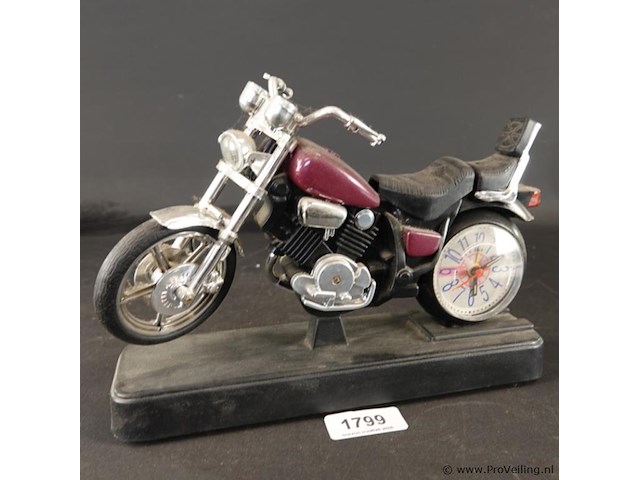 Model motor als klok - afbeelding 1 van  5