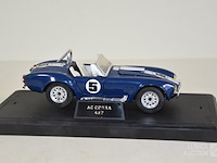 Modelauto: ac cobra 427 sc - afbeelding 4 van  5