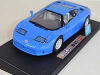 Modelauto: bugatti eb 110 - afbeelding 5 van  5