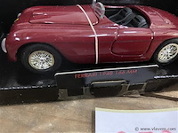 Modelauto ferrari - afbeelding 2 van  3