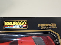 Modelauto's: verzameling ferrari's - afbeelding 4 van  11