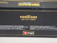 Modelauto's: verzameling ferrari's - afbeelding 6 van  11