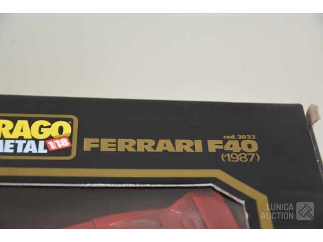 Modelauto's: verzameling ferrari's - afbeelding 8 van  11