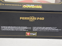 Modelauto's: verzameling ferrari's - afbeelding 9 van  11
