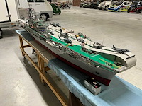 Modelbouw vliegdekschip hms hermes r12 - afbeelding 19 van  20