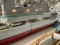 Modelbouw vliegdekschip hms hermes r12 - afbeelding 6 van  20