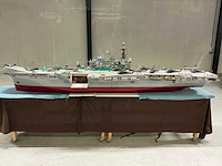 Modelbouw vliegdekschip hms hermes r12 - afbeelding 15 van  20