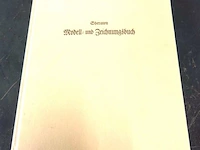 Modell und zeichnungsbuch