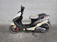 Modena - snorscooter - speedy - brommer - afbeelding 1 van  6