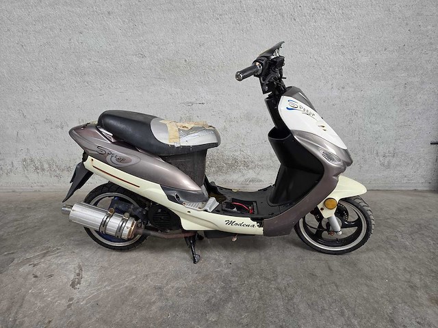 Modena - snorscooter - speedy - brommer - afbeelding 2 van  6
