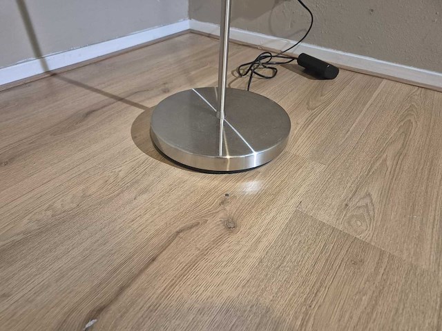 Moderne - design - vloerlamp - afbeelding 6 van  11