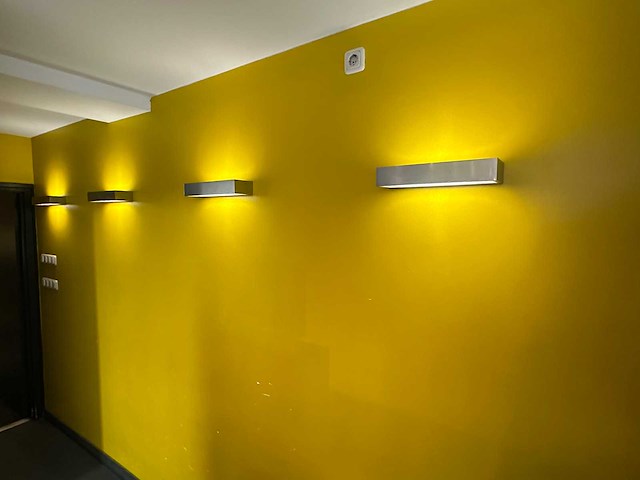 Moderne aluminium wandlamp (6x) - afbeelding 2 van  4