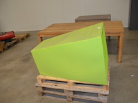 Moderne groen pvc staantafel afm. 70x70x110