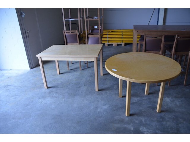 Moderne natuurkleur houten tafel afm. 120x80 , moderne natuurkleur tafel diam. 110 - afbeelding 1 van  8