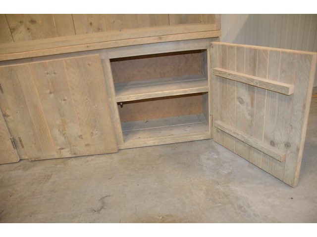 Moderne vol houten kast 4 deuren met opzet afm. 240x37x235 - afbeelding 7 van  7