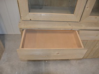 Moderne vol houten vitrinekast 4 deuren 4 laden met opzetvitrine 4 glazen deuren afm. 300x220x50 - afbeelding 9 van  10