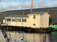 Moderne woonboot / woonark - afbeelding 23 van  45