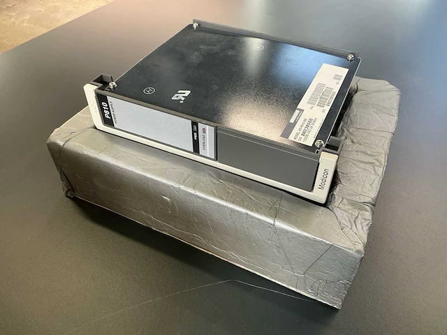 Modicon as-p810-000 p810 industriële voedingsmodule 115/230 v met originele verpakking - afbeelding 3 van  6