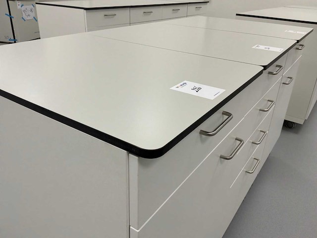 Modulair laboratorium mobiel kastje (3x) - afbeelding 3 van  3