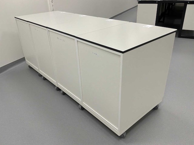 Modulair laboratorium mobiel kastje (4x) - afbeelding 2 van  3