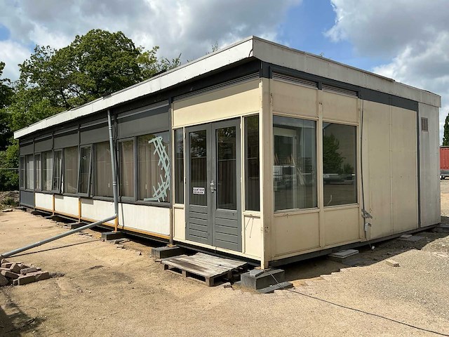 Modulaire kantoorunit / woonunit 15,3mtr x 6,5mtr - afbeelding 1 van  60