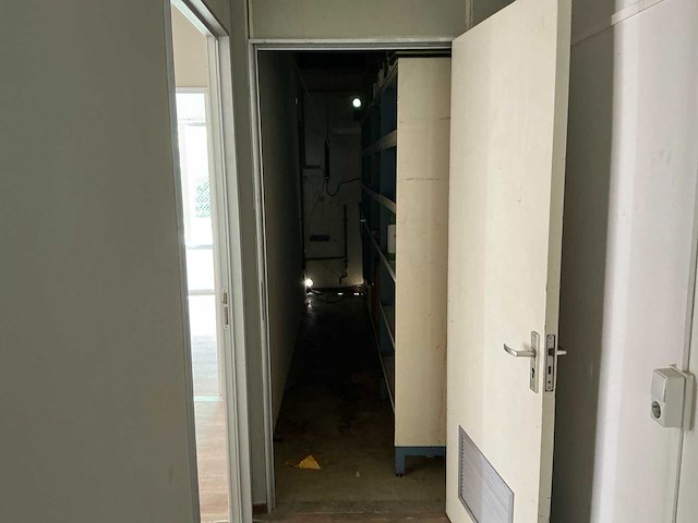 Modulaire kantoorunit / woonunit 15,3mtr x 6,5mtr - afbeelding 22 van  60