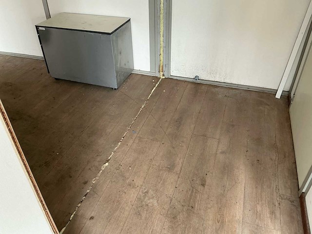 Modulaire kantoorunit / woonunit 15,3mtr x 6,5mtr - afbeelding 48 van  60