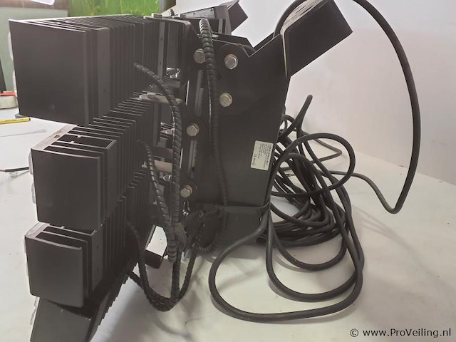 Modulaire schijnwerper voor sportvelden ostsl8sd-t - 2 stuks - afbeelding 4 van  5