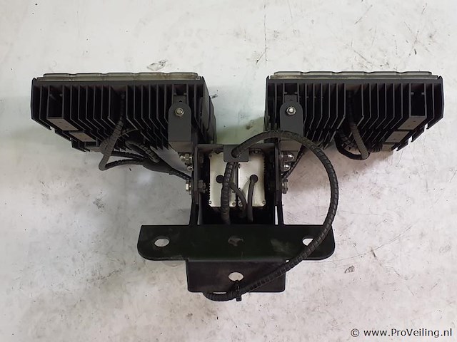 Modulaire schijnwerper voor sportvelden - afbeelding 3 van  3